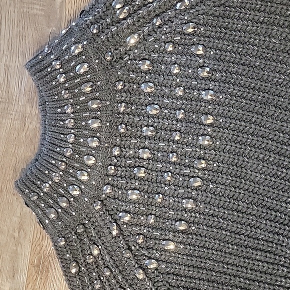 Cliché sweater large. Ex cond.  Heavy. No stains . All beads there. - Picture 2 of 8